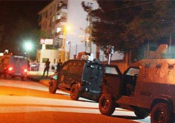 Siirt'teki ev baskınında çıkan çatışmada 1'i polis 3 kişi yaşamını yitirdi