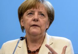 Merkel: Türkiye'nin AB üyeliğine uzun bir yol var