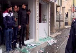 Suriye tarafından atılan patlayıcı eve isabet etti: 1 yaralı