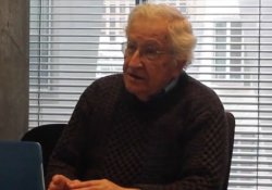 Chomsky: Türkiye YPG’ye karşı IŞİD’e bir yardım hattı sağlıyor