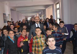 HDP'li Akdoğan'dan okul ziyaretleri