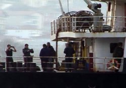 Rus donanmasına ait kargo gemisi İstanbul Boğazı’ndan geçti