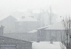 Yüksekova'da kar altında şiddetli çatışma