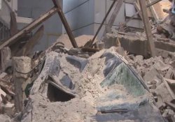 Beyoğlu’nda 100 yıllık bina çöktü