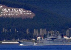 Rus Savaş gemisi boğazdan geçti
