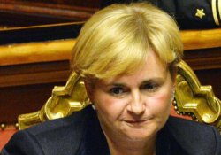 İtalya'da Ekonomik Kalkınma Bakanı istifa etti