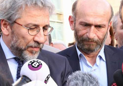 Dündar ve Gül'ün davası 22 Nisan'a ertelendi