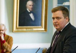 İzlanda'da geçici Başbakan atandı, seçimler sonbaharda