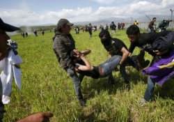 'Makedonya'nın göçmenlere müdahalesi alçakça'