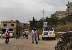 Suriye: Kuşatma altındaki kente 4 yıl sonra ilk yardım konvoyu