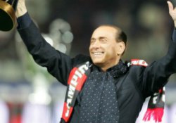 Berlusconi, Milan'ın satışı için Çinlilerle pazarlığa oturuyor