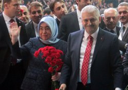 AKP’de Binali Yıldırım 1405 oyla genel başkan seçildi