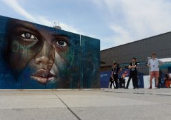 ’Mülteci çocuk’ grafiti oldu