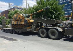 Mardin'de askeri sevkiyat