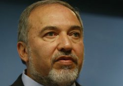 İsrail'in yeni savunma bakanı aşırı sağcı Avigdor Lieberman