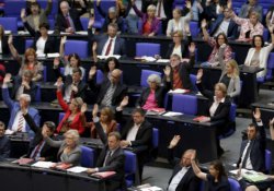 Almanya parlamentosu 'soykırım tasarısı'nı onayladı