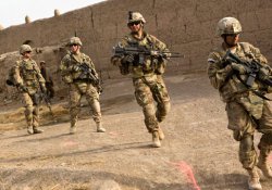 Obama Afganistan'da ordunun 'görev alanını genişletti'