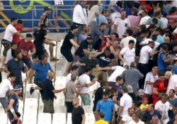 EURO 2016: UEFA Rusya'ya verdiği ihraç cezasını askıya aldı