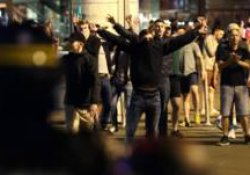 EURO 2016: Lille'de İngiliz taraftarlar polisle çatıştı