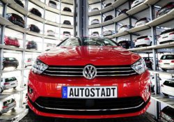 Emisyon skandalı: Volkswagen '15 milyar dolar ceza ödeyecek'