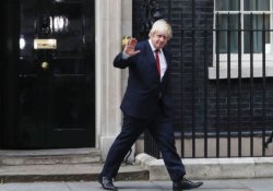 Boris Johnson İngiltere Dışişleri Bakanı oldu