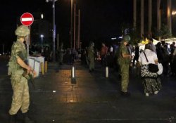 Ankara ve İstanbul'da çatışmalar: 17'si polis 19 kişi hayatını kaybetti