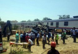 Manisa'da tren kazası: 6 ölü