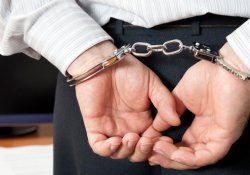 Malatya’da 1 Albay ile 12 polis tutuklandı