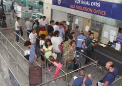 Türkiye'ye gelen yabancı sayısı yüzde 40 azaldı