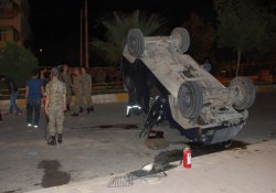 Otomobil ile zırhlı araç çarpıştı: 1 polis hayatını kaybetti