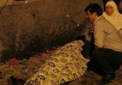 Antep'teki patlamada parçalanmış canlı bomba yeleği bulundu
