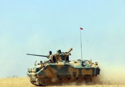 TSK: Cerablus’un batısında 1 tank vuruldu, 3 asker yaralandı