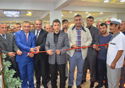 Yüksekova'da 'Adana Kebapçısı' açıldı