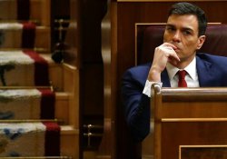 İspanya'da sosyalistlerin lideri Sanchez istifa etti