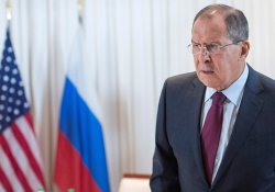Lavrov: Suriye havaalanlarına saldırı düşünceleri tehlikeli