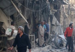 Halep'e yoğun hava saldırıları yeniden başladı