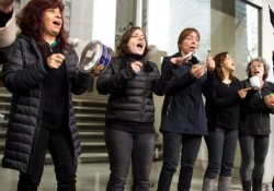 Arjantin'de kadınlar erkek şiddetini ülke çapında protesto etti