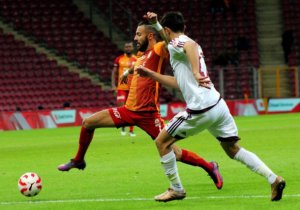 Galatasaray-Elazığspor karşılaşması berabere bitti