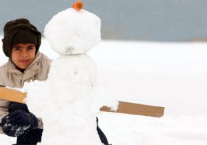 Van Başkale’de okullara kar tatili