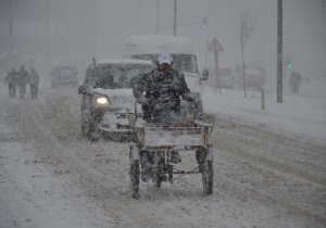 Yüksekova'da kar yağışı - Aralık 2016