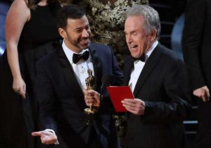 'En İyi Film' Oscarı yanlışlıkla La La Land'e!