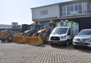 Yüksekova Belediyesi'ne 5 yeni araç