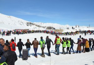 Hakkari’de Kar Festivali