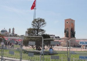 1 Mayıs öncesi Taksim Meydanı bariyerlerle kapatıldı