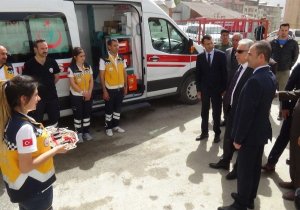 Hakkari’ye 3 yeni ambulans