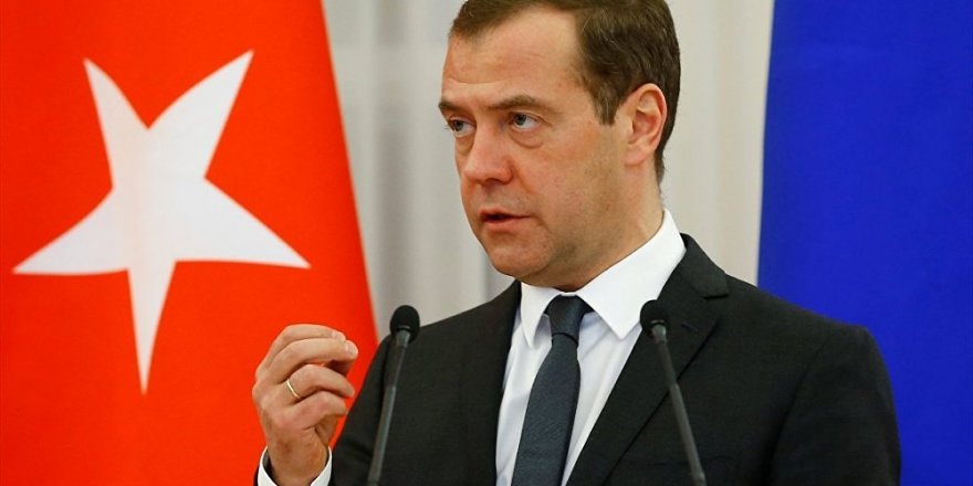 Medvedev: Türk Akımı'nın Avrupa'ya uzanması için görüşmeler yapıyoruz
