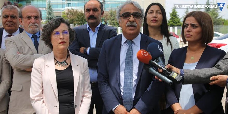 HDP'den AYM'ye 'kör kuyu' uyarısı