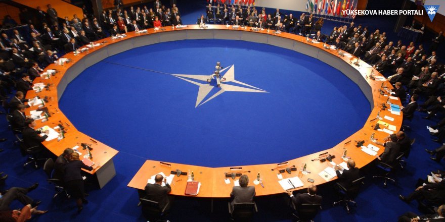 Fransa'da 59 vekil 'Türkiye'nin NATO üyeliğinin askıya alınmasını' istedi
