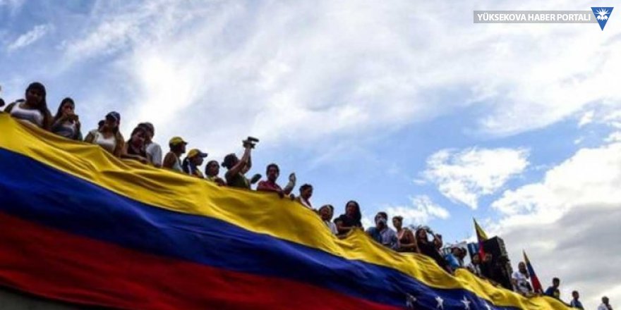 Venezuela'da 48 saatlik grevin ilk gününde 2 kişi öldü