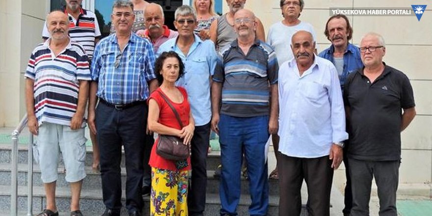 Çeşme'de 41 kişi MHP'den istifa etti